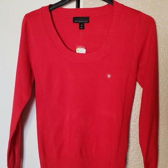attention Sweaters - Women's red  Petite Medium sweater wear to work